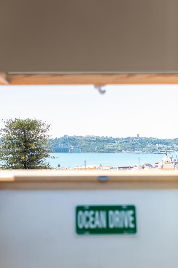 Ambassador River View Suites Lisbon Bagian luar foto